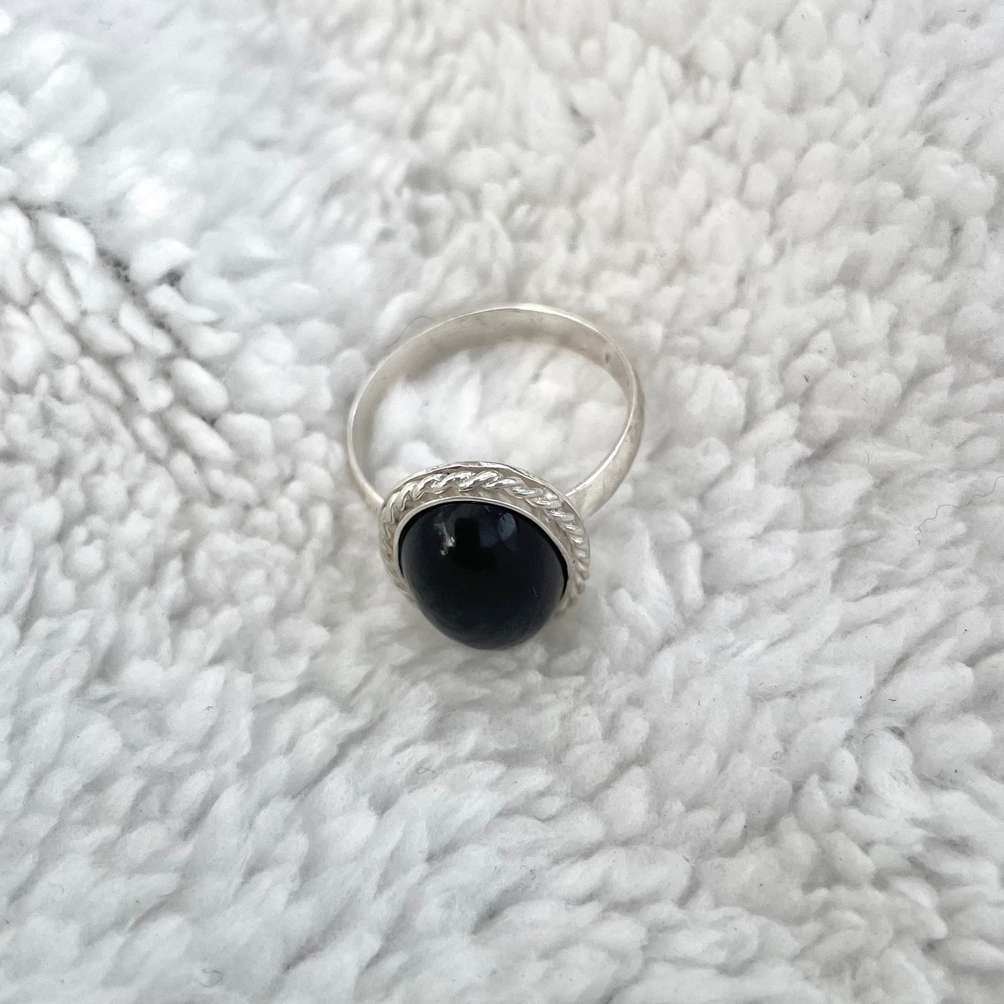 Silver and Black Onix Gemastone Ring