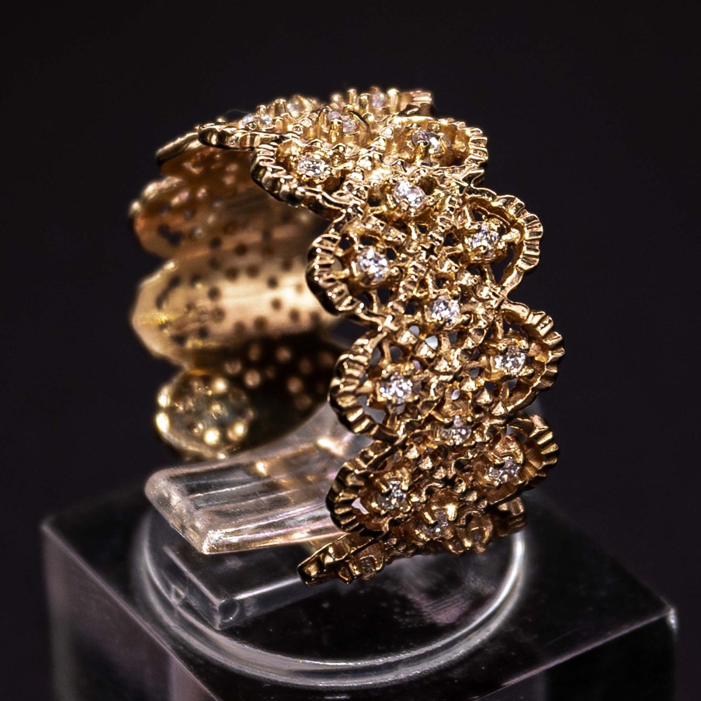 Royal ring - 14k gold ring