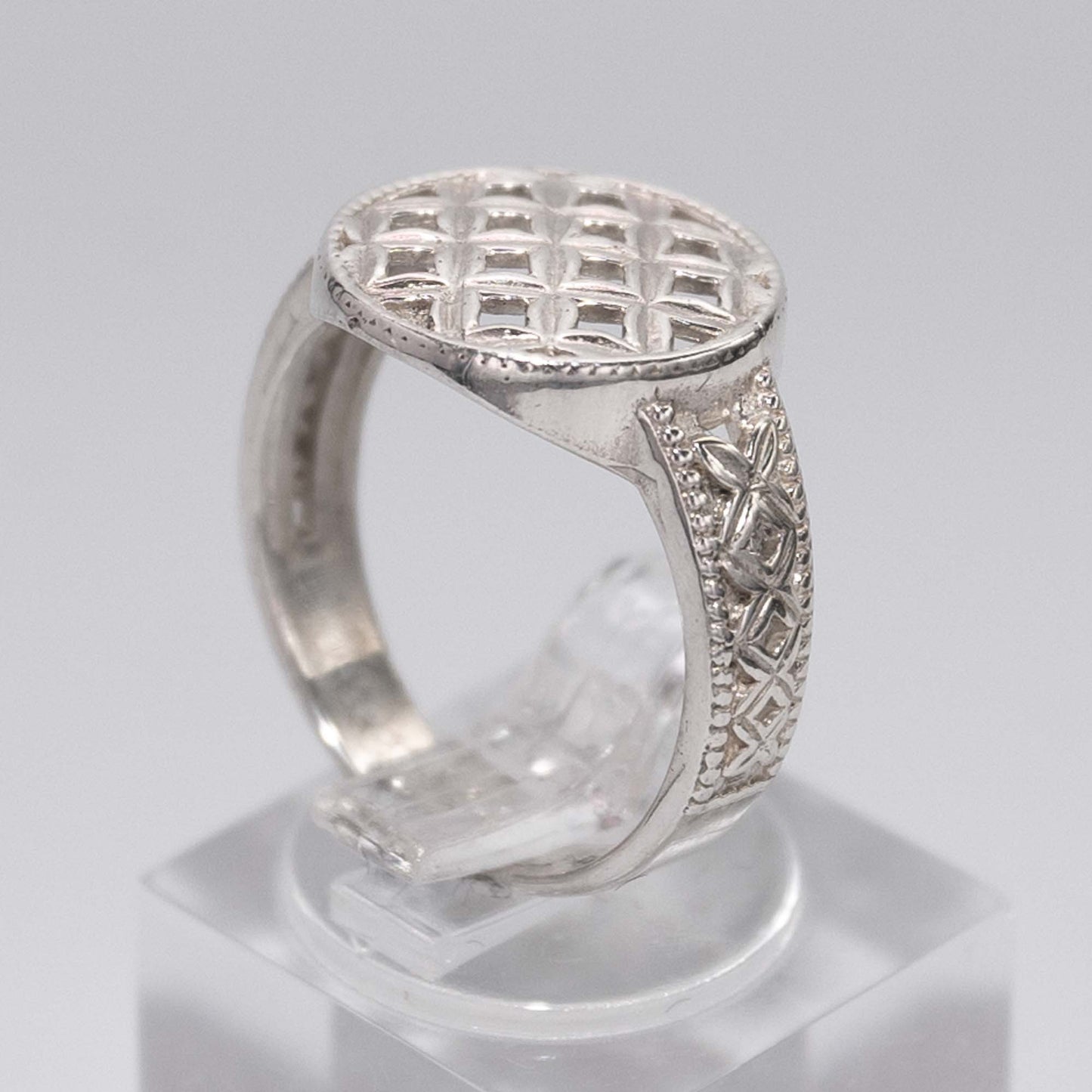 Vintage- 925 Silver ring