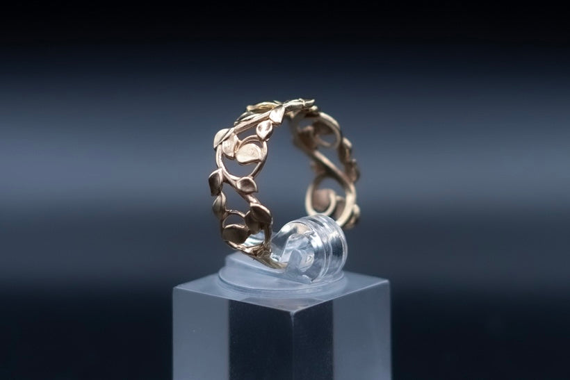Fall-14k gold ring
