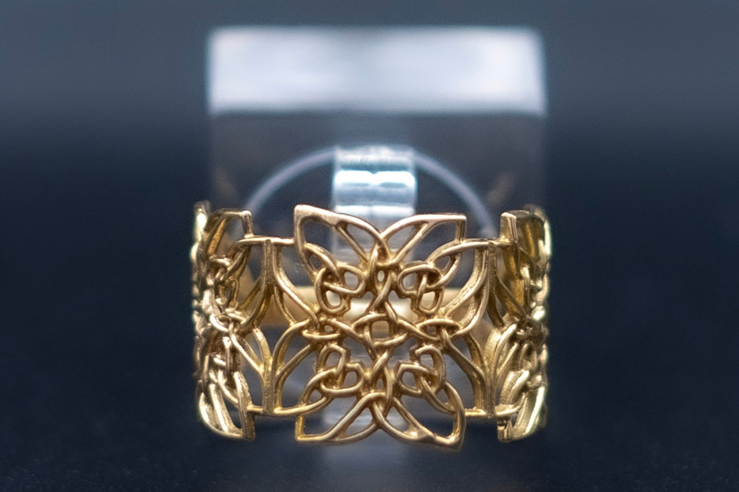 White love-14k gold ring