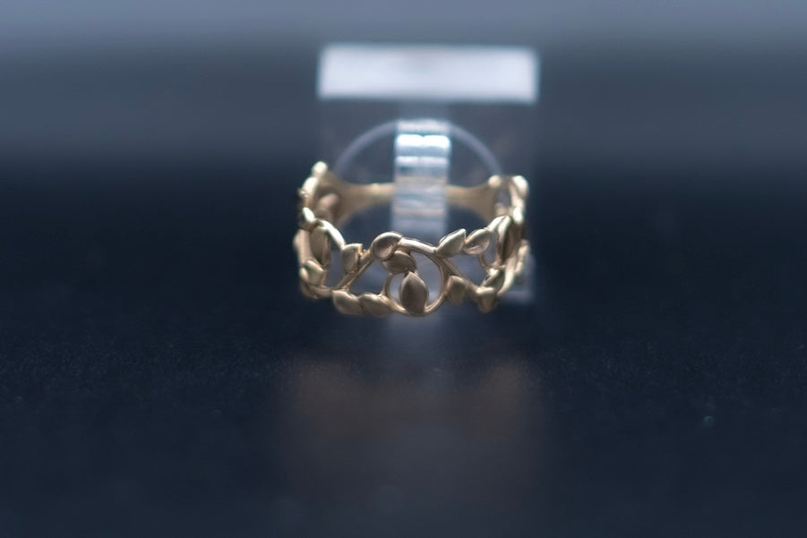 Fall-14k gold ring