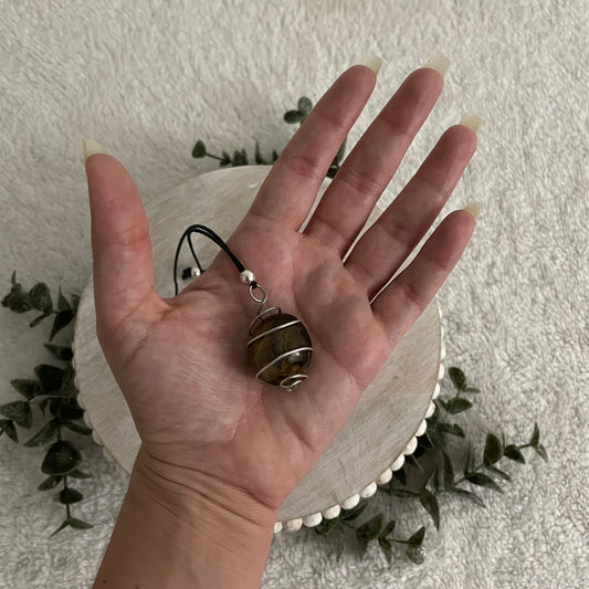 Silver and Tiger Eye Gemastone Necklace